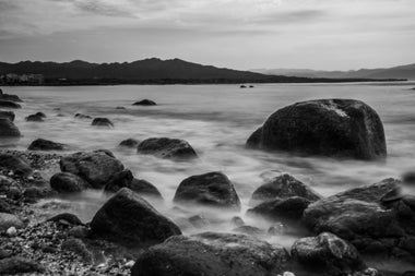 Pequeñas Montañas - Póster